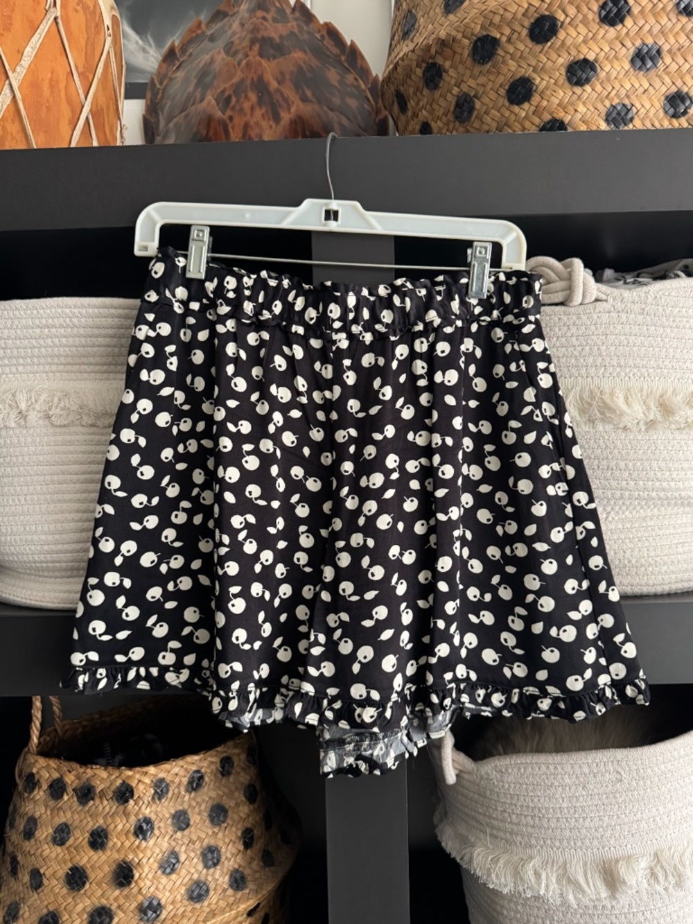 Cherries Ruffle Shorts - Picture 2 of 7